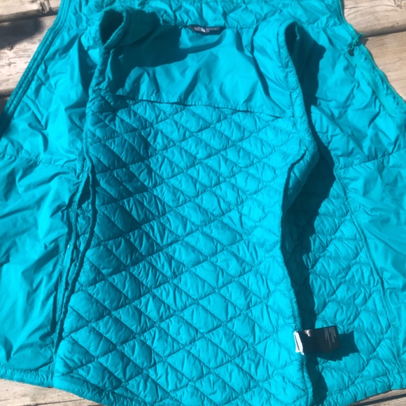 North face L bubble snow vest - Picture 3 of 7